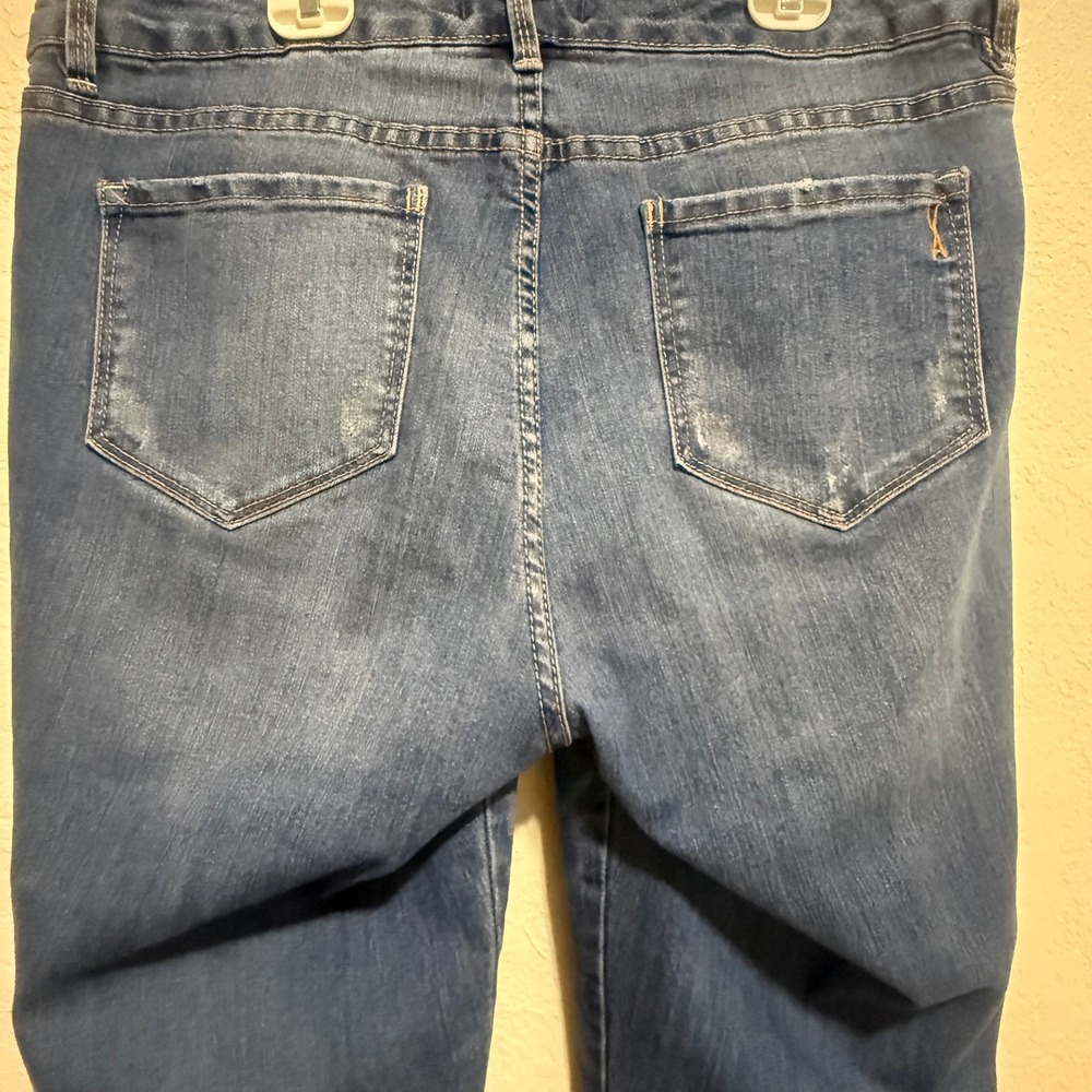 Vintage America Blues Boho Capri Jeans Embroidered Tassel Hem Blue Size 12/31 - Picture 14 of 16
